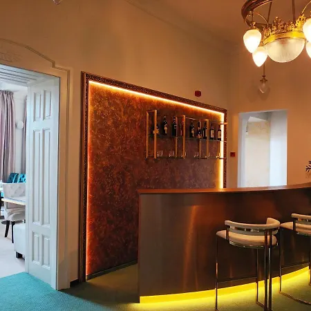 Otel Maxim 4*