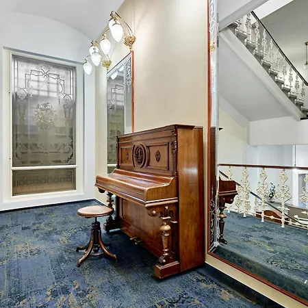 Hotel Maxim