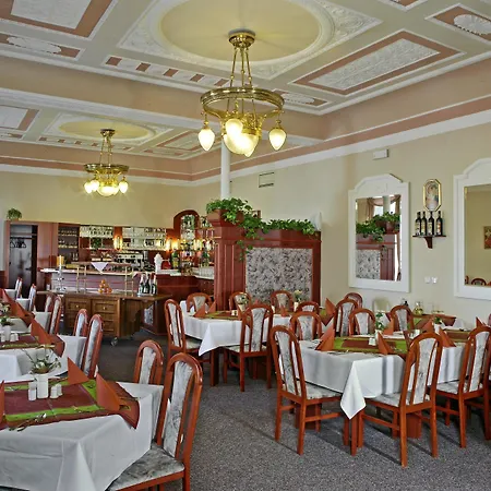 Maxim Hotel 4*